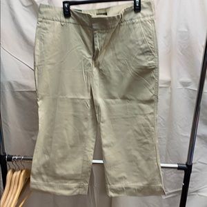 NWT 16P Eddie Bauer Mercer fit capris - lt tan